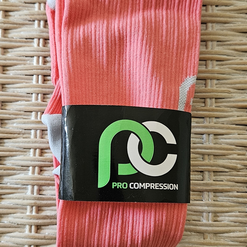 Pro Compression socks size small/ medium. NWT
